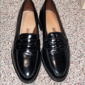 Allen Edmonds black leather loafer